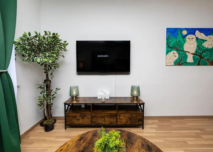 Location, Quiet And Cozy Ideal To Relax Or Work Bécs