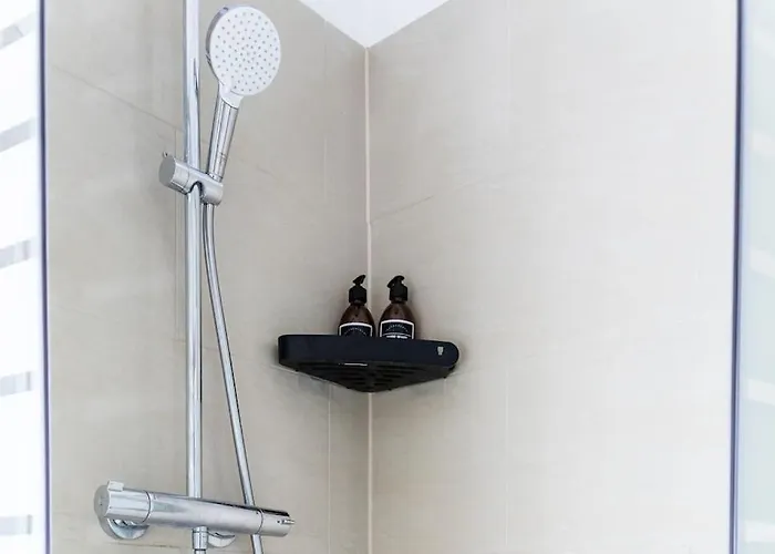 Location, Quiet And Cozy Ideal To Relax Or Work Apartman Bécs